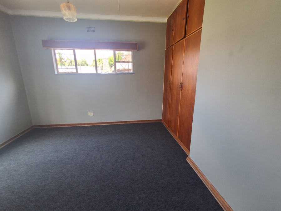 4 Bedroom Property for Sale in Riebeeckstad Free State